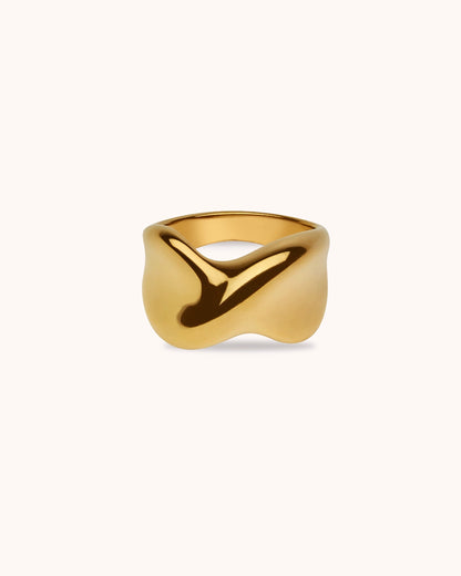 Waterproof Chunky Twist Ring in Gold