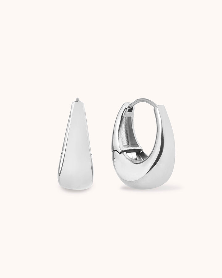 Small Circle Seamless Huggie Hoop Earrings in Silver