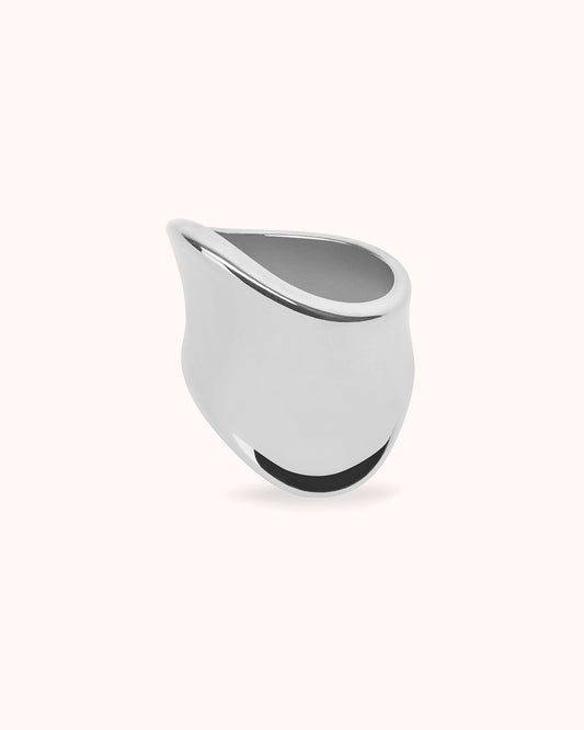Thick Wavy Ring in Silver