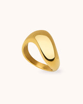 Waterproof Wavy Chunky Ring in Gold