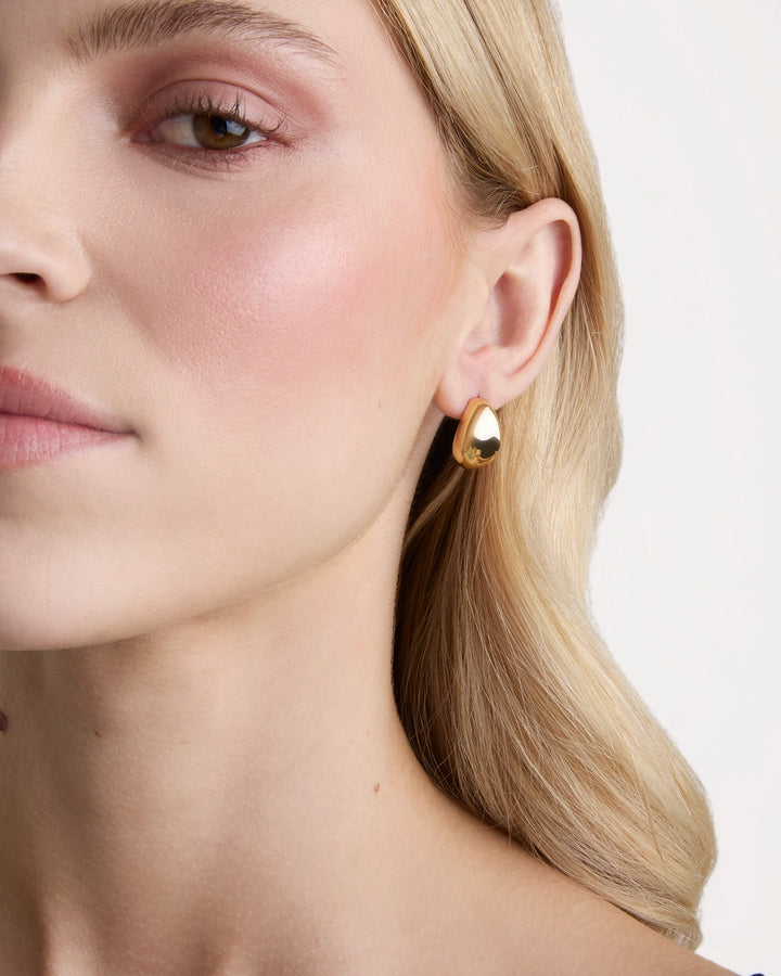 Oval Chunky Stud Earrings in Gold