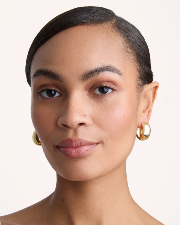 Smooth Chunky Hoops in Gold