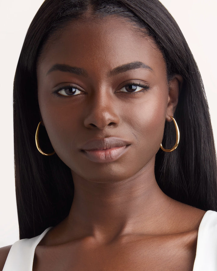 Oval Hoop Earrings in Gold