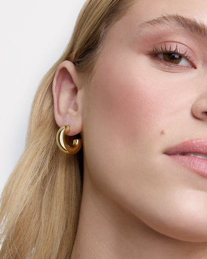 Chunky C Hoop Earrings in Gold