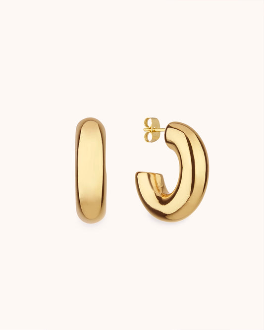 Chunky C Hoop Earrings in Gold