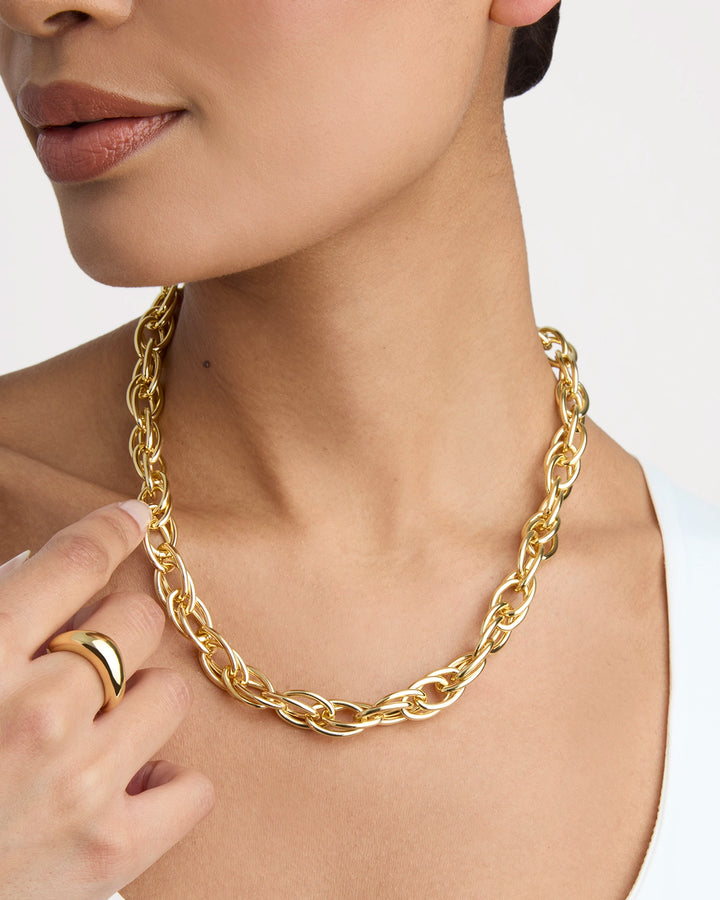 Chunky Link Necklace in Gold