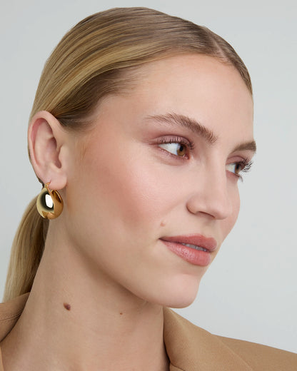 Chunky Clicker Hoops in Gold