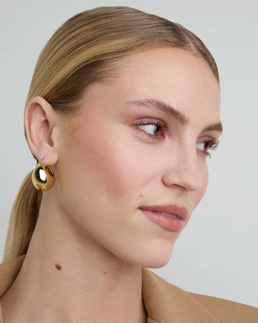 Chunky Clicker Hoops in Gold
