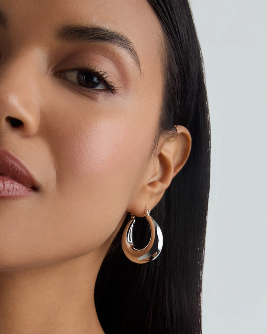 Chunky Round Huggies in Silver