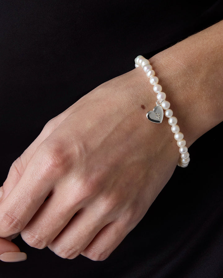 Pearl Heart Pendant Bracelet in Silver