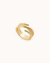 Twisted Ring Band in Gold