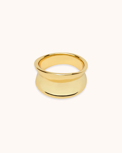 Thick Band Ring in Gold