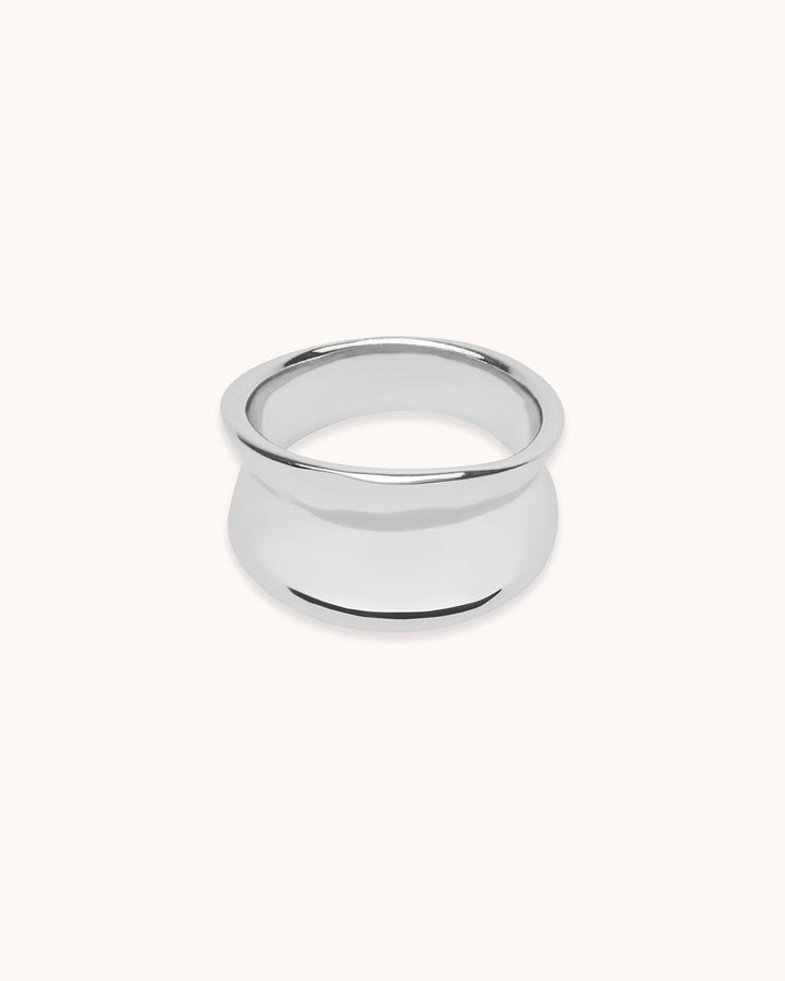 Thick Band Ring in Silver