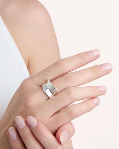 Thick Band Ring in Silver