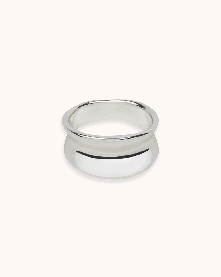 Thick Band Ring in Silver