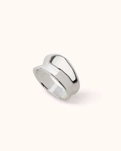 Thick Band Ring in Silver