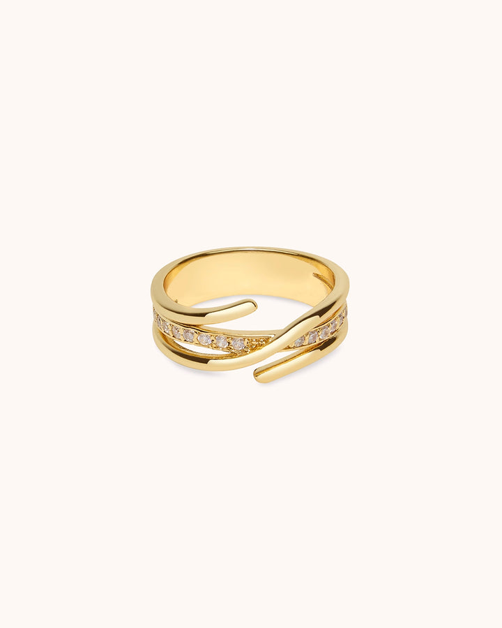 Twisted Ring Band in Gold