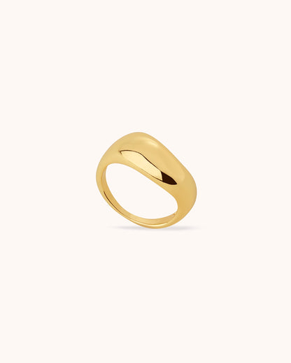 Wavy Band Ring in Gold