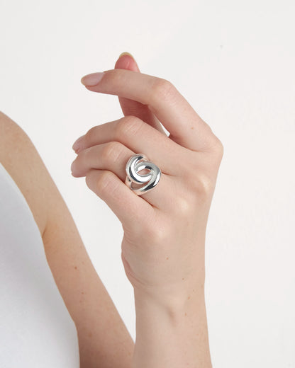 Wrapover Ring in Silver