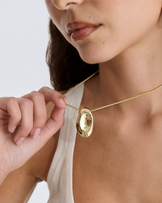 Coral Print Chain Necklace in Gold