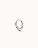 Single Chain Seamless Huggie in Silver