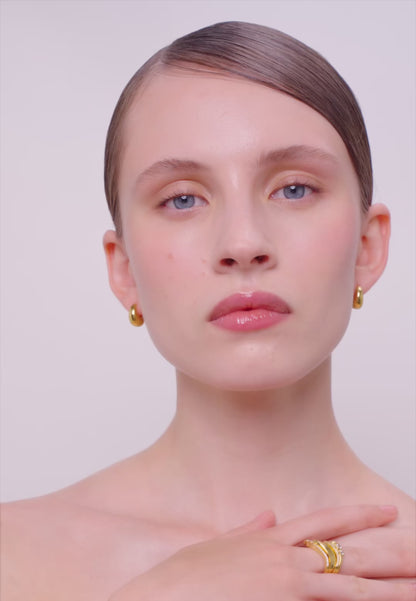 Seamless Rounded Earrings in Gold