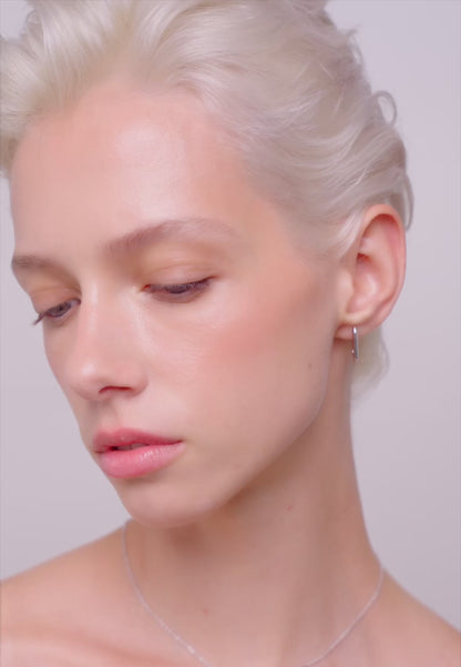 Skinny Oval Hoops in Silver