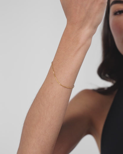 Box Chain Station Bracelet in Gold